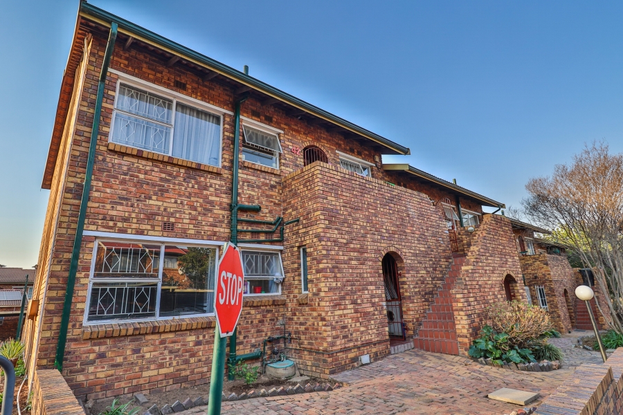 2 Bedroom Property for Sale in Buccleuch Gauteng
