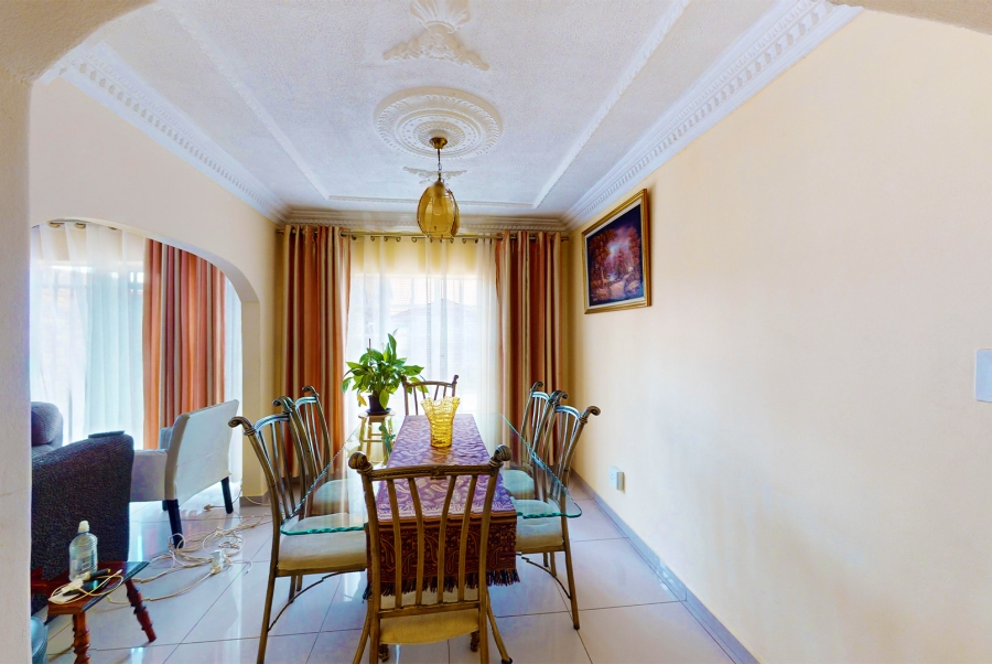 4 Bedroom Property for Sale in The Orchards Gauteng