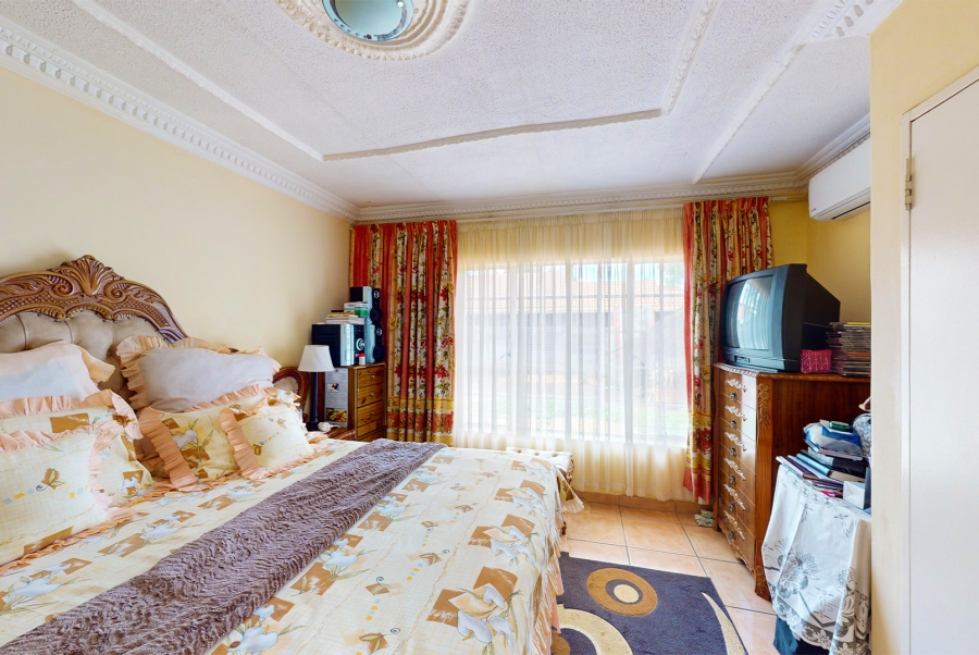 4 Bedroom Property for Sale in The Orchards Gauteng
