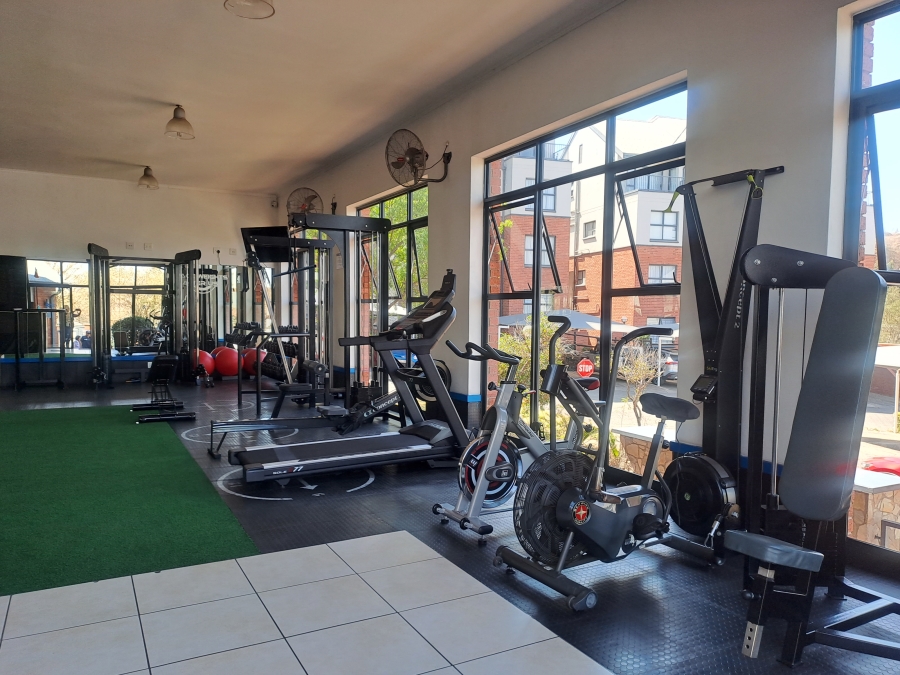1 Bedroom Property for Sale in Oakdene Gauteng