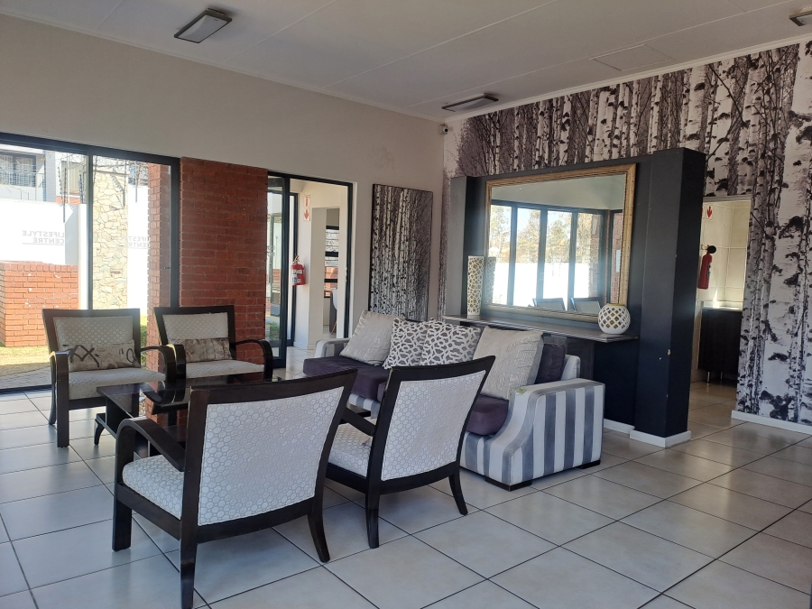 1 Bedroom Property for Sale in Oakdene Gauteng