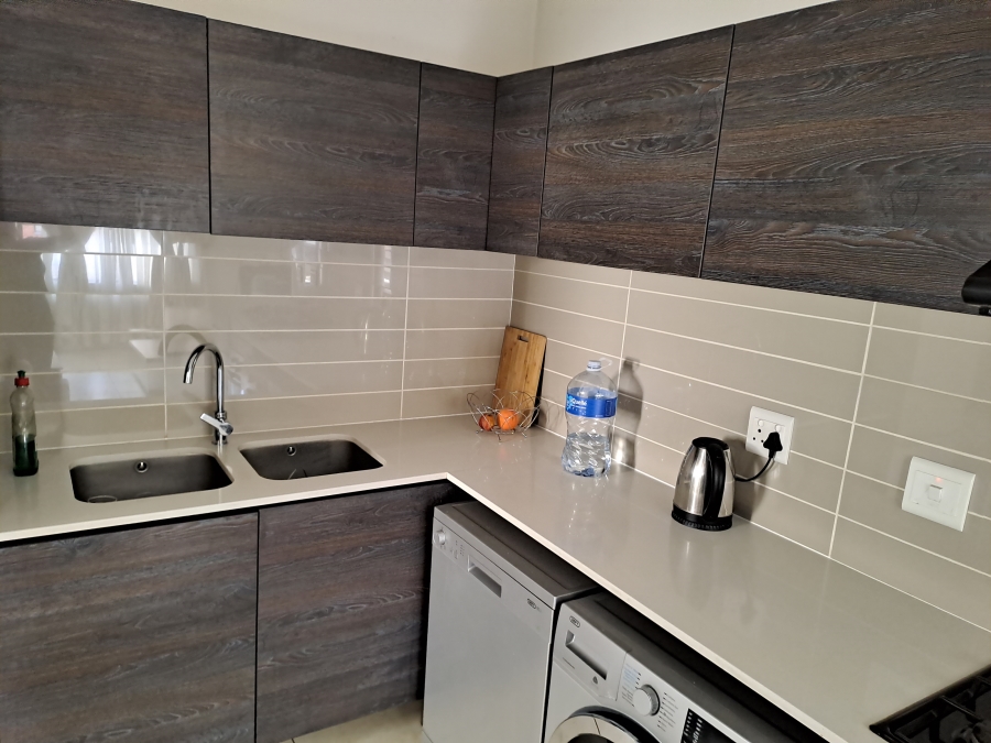 1 Bedroom Property for Sale in Oakdene Gauteng
