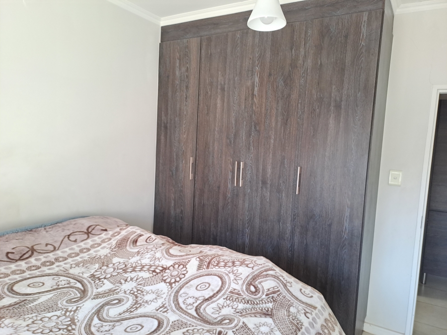 1 Bedroom Property for Sale in Oakdene Gauteng
