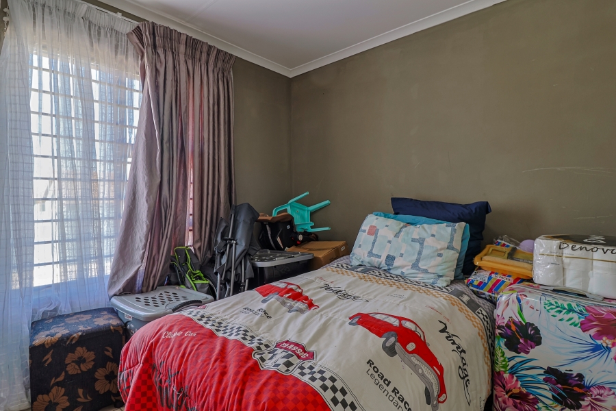 2 Bedroom Property for Sale in Lenasia South Gauteng
