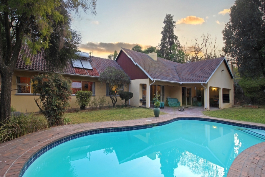 4 Bedroom Property for Sale in Petervale Gauteng