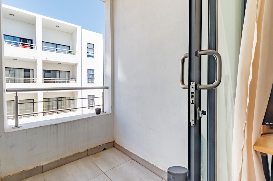 1 Bedroom Property for Sale in Erand Gardens Gauteng