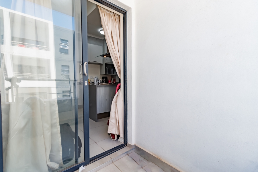 1 Bedroom Property for Sale in Erand Gardens Gauteng