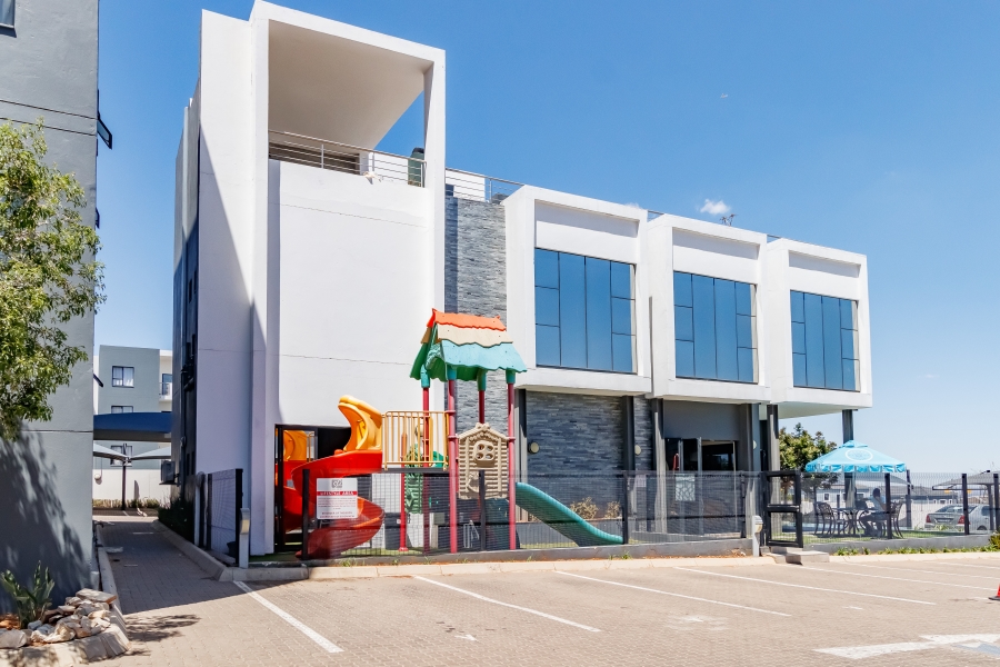 1 Bedroom Property for Sale in Erand Gardens Gauteng