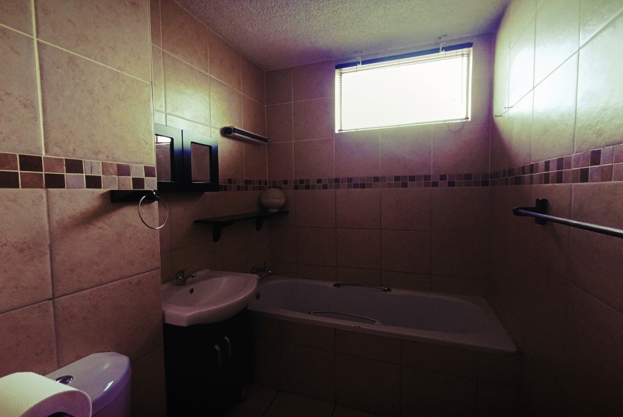 2 Bedroom Property for Sale in Wonderboom South Gauteng