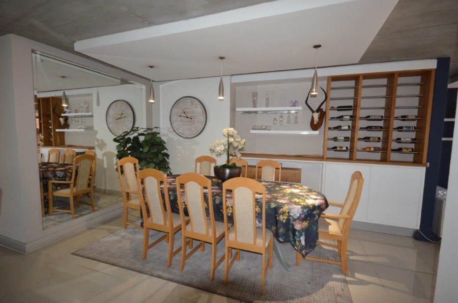 To Let 2 Bedroom Property for Rent in Bedfordview Gauteng