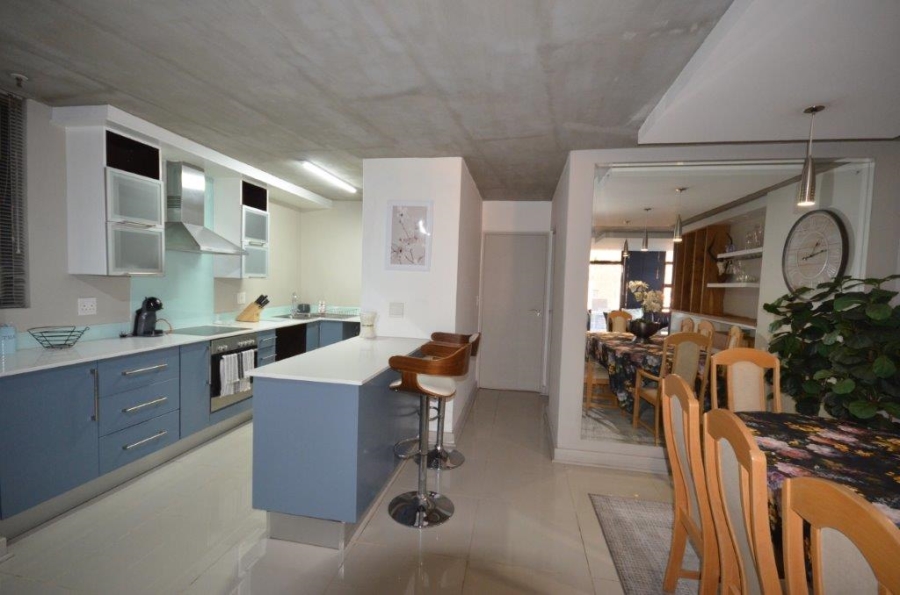 To Let 2 Bedroom Property for Rent in Bedfordview Gauteng
