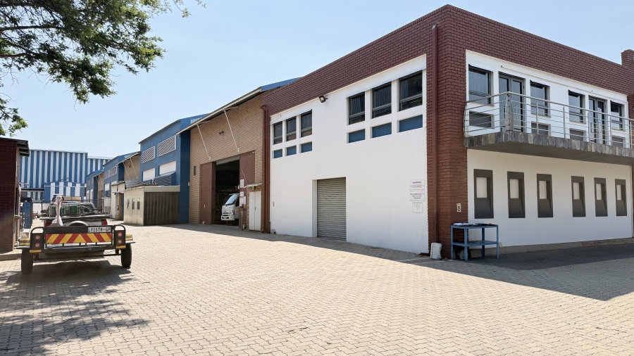 To Let commercial Property for Rent in Rooihuiskraal Gauteng