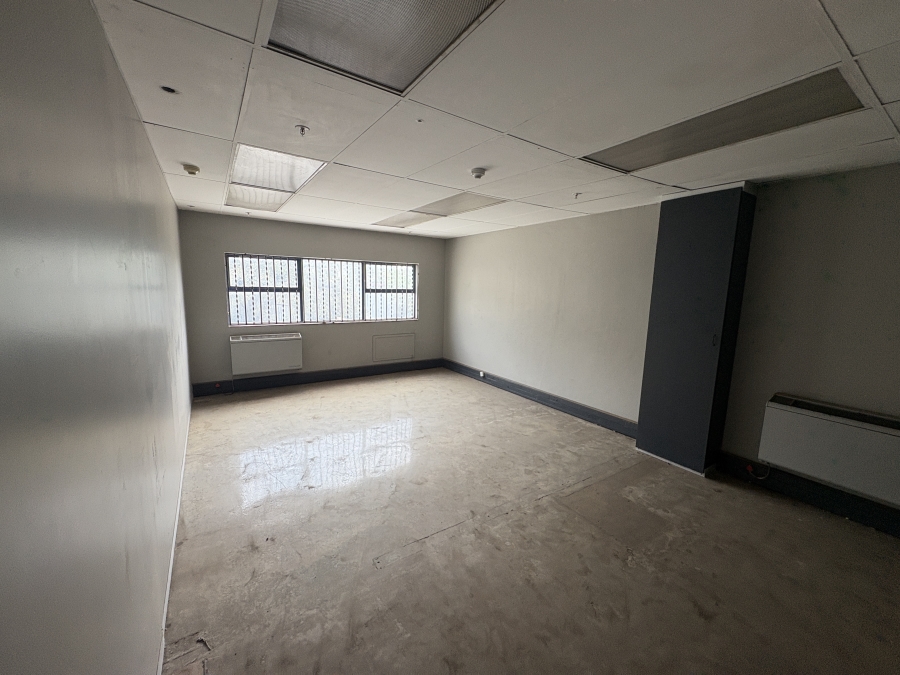 To Let commercial Property for Rent in Jet Park Gauteng