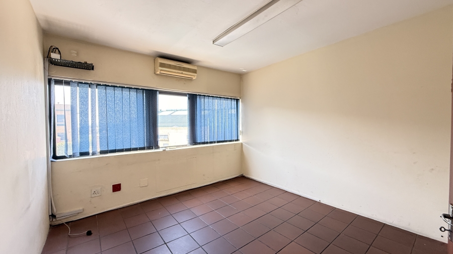 To Let commercial Property for Rent in Rooihuiskraal Gauteng