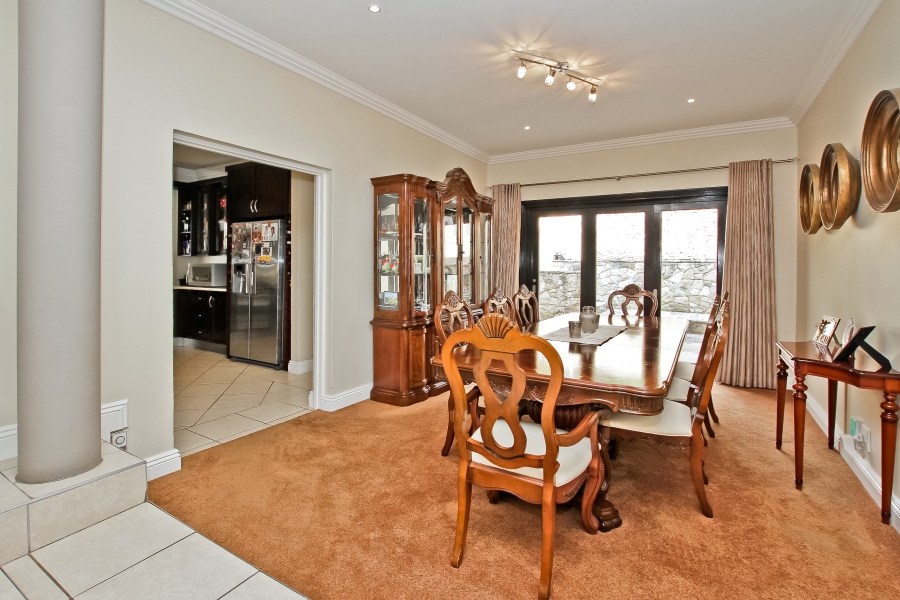 5 Bedroom Property for Sale in Bryanston Gauteng