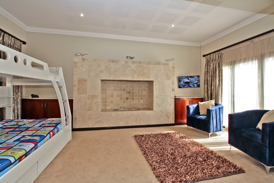 5 Bedroom Property for Sale in Bryanston Gauteng