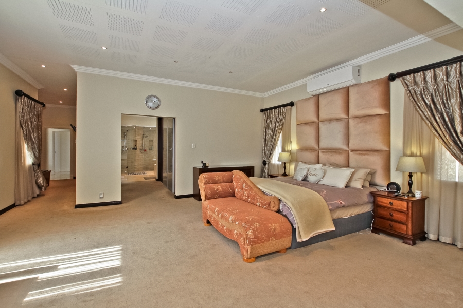5 Bedroom Property for Sale in Bryanston Gauteng
