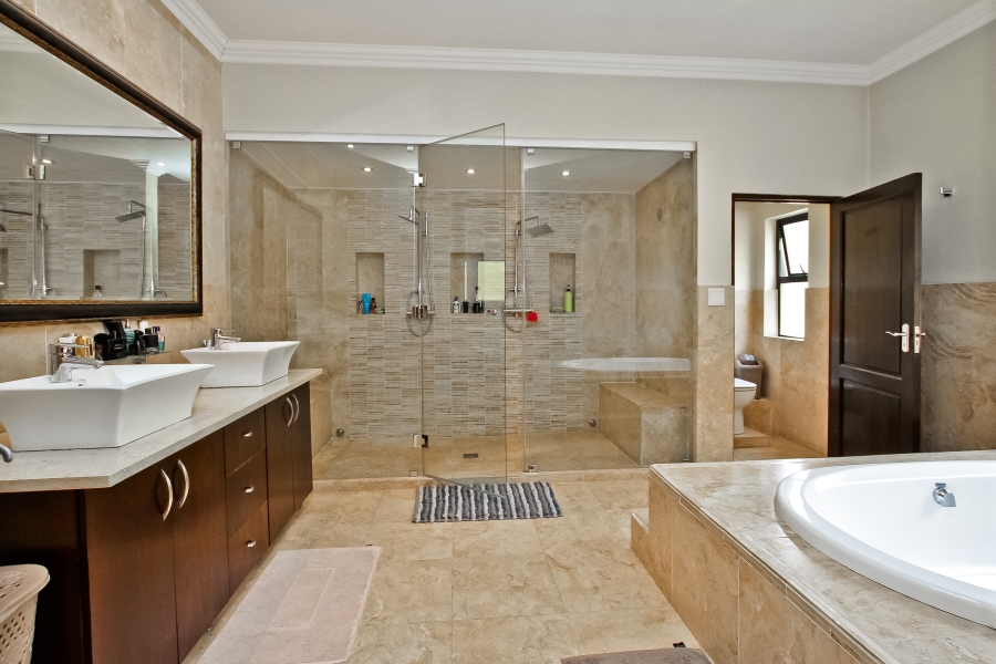 5 Bedroom Property for Sale in Bryanston Gauteng