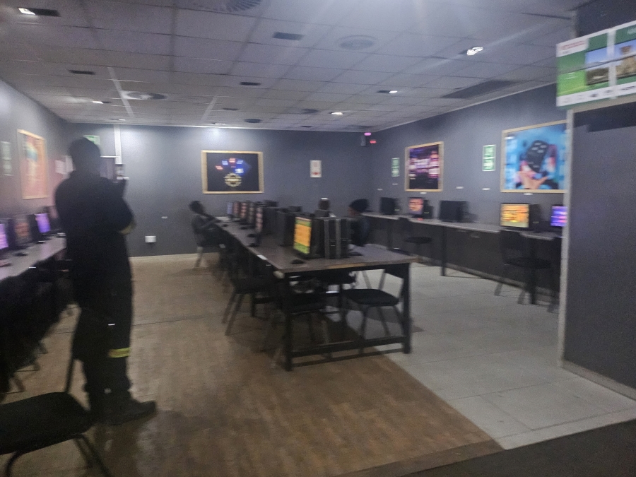 Commercial Property for Sale in Rosslyn Gauteng