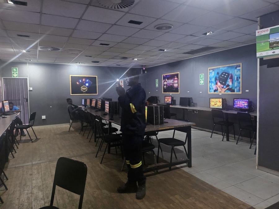 Commercial Property for Sale in Rosslyn Gauteng