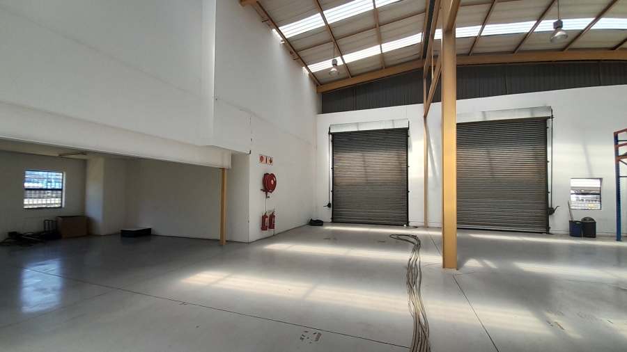 To Let commercial Property for Rent in Halfway House Estates Gauteng