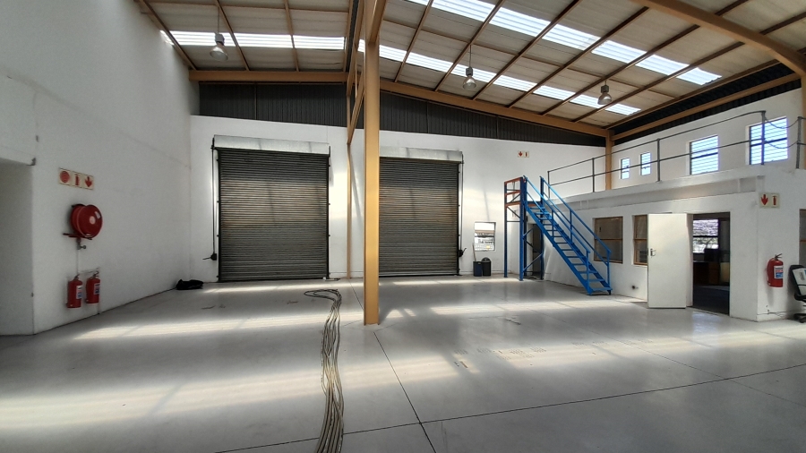 To Let commercial Property for Rent in Halfway House Estates Gauteng