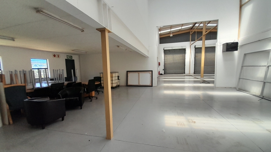 To Let commercial Property for Rent in Halfway House Estates Gauteng