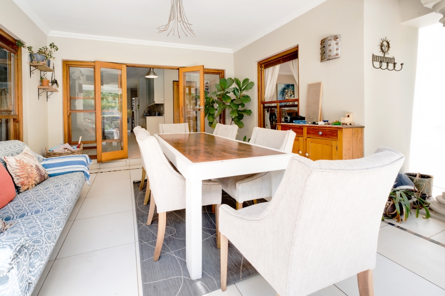 To Let 4 Bedroom Property for Rent in Bryanston Gauteng