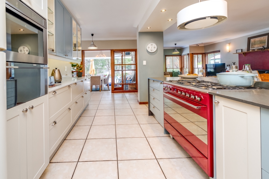 To Let 4 Bedroom Property for Rent in Bryanston Gauteng