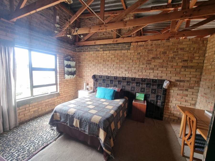 3 Bedroom Property for Sale in Vaaloewer Gauteng