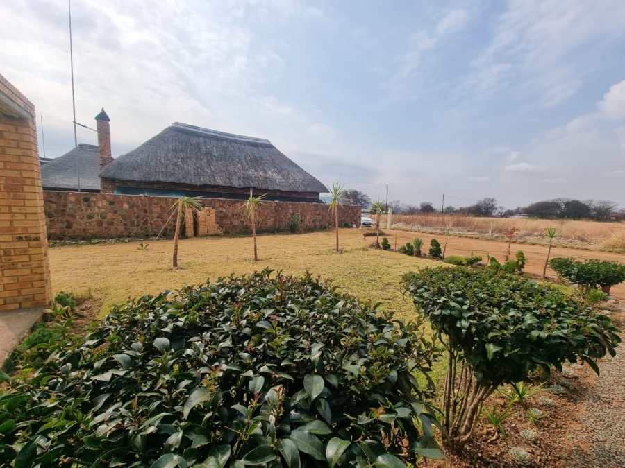 3 Bedroom Property for Sale in Vaaloewer Gauteng