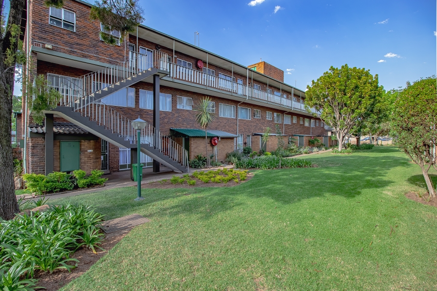2 Bedroom Property for Sale in Villieria Gauteng