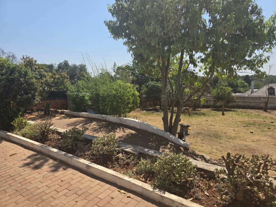 8 Bedroom Property for Sale in Observatory Gauteng