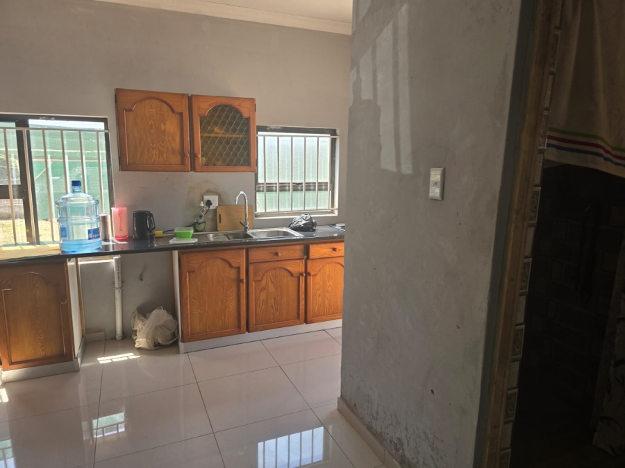 8 Bedroom Property for Sale in Observatory Gauteng