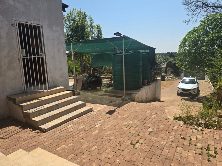 8 Bedroom Property for Sale in Observatory Gauteng