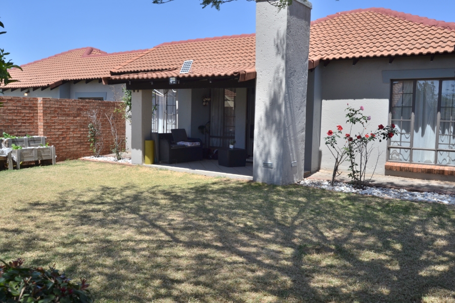 3 Bedroom Property for Sale in Monavoni Gauteng