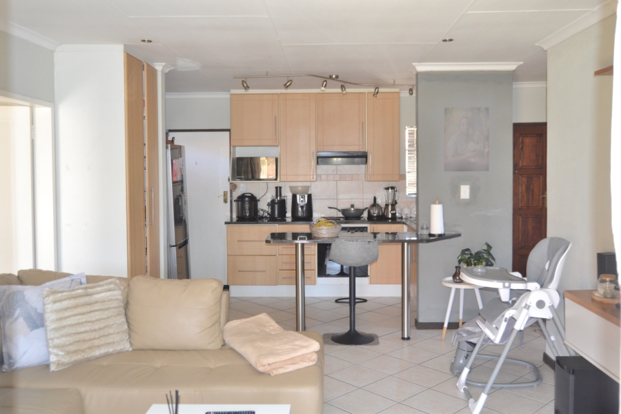 3 Bedroom Property for Sale in Monavoni Gauteng
