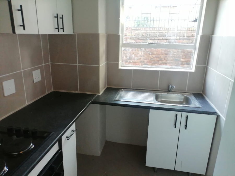 2 Bedroom Property for Sale in Pretoria North Gauteng