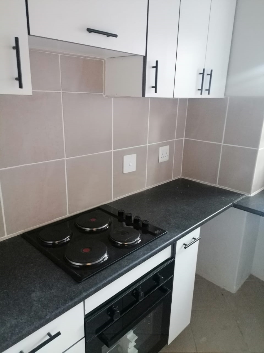 2 Bedroom Property for Sale in Pretoria North Gauteng