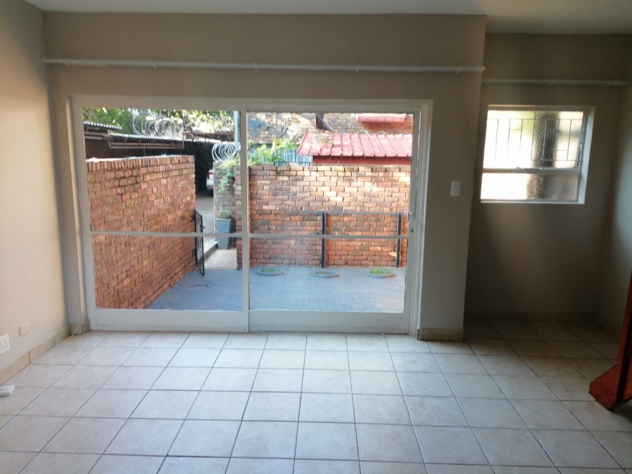 2 Bedroom Property for Sale in Pretoria North Gauteng
