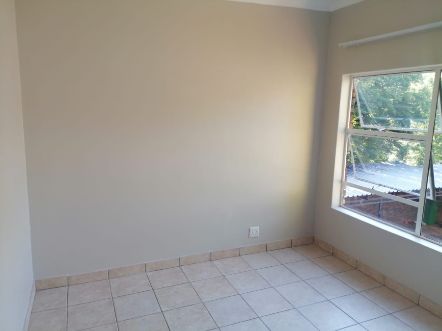 2 Bedroom Property for Sale in Pretoria North Gauteng