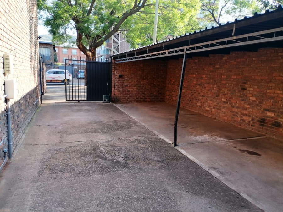 2 Bedroom Property for Sale in Pretoria North Gauteng