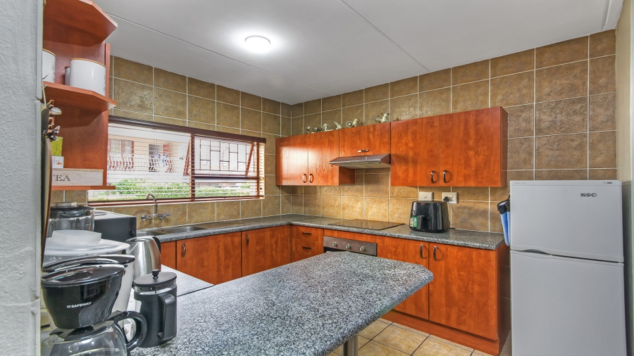 2 Bedroom Property for Sale in Sunninghill Gauteng