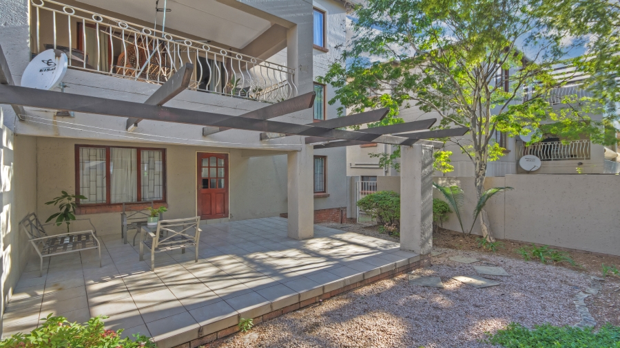 2 Bedroom Property for Sale in Sunninghill Gauteng