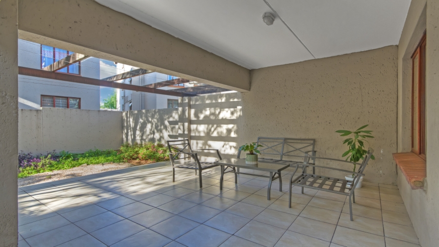 2 Bedroom Property for Sale in Sunninghill Gauteng