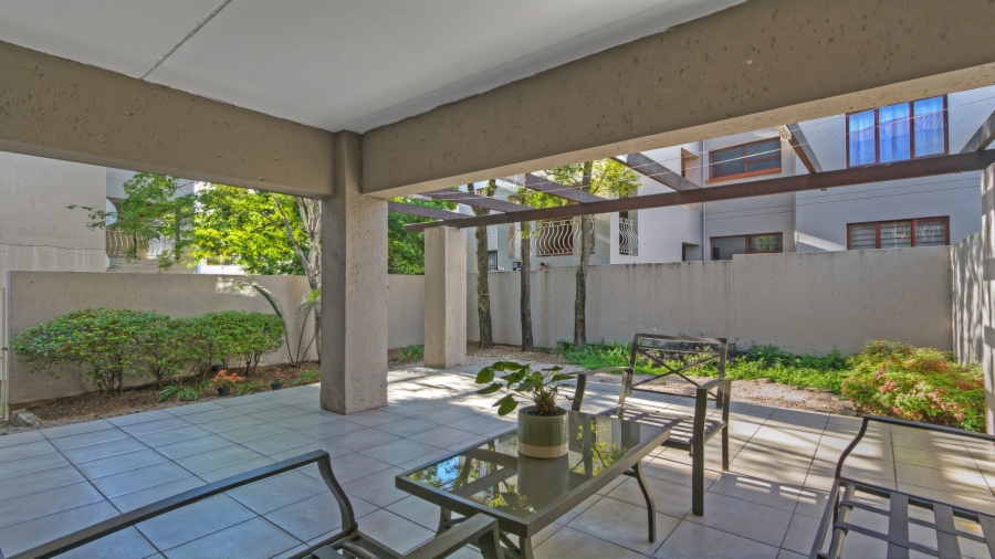 2 Bedroom Property for Sale in Sunninghill Gauteng