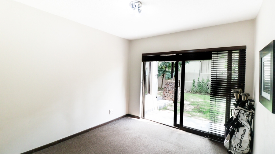 2 Bedroom Property for Sale in Douglasdale Gauteng