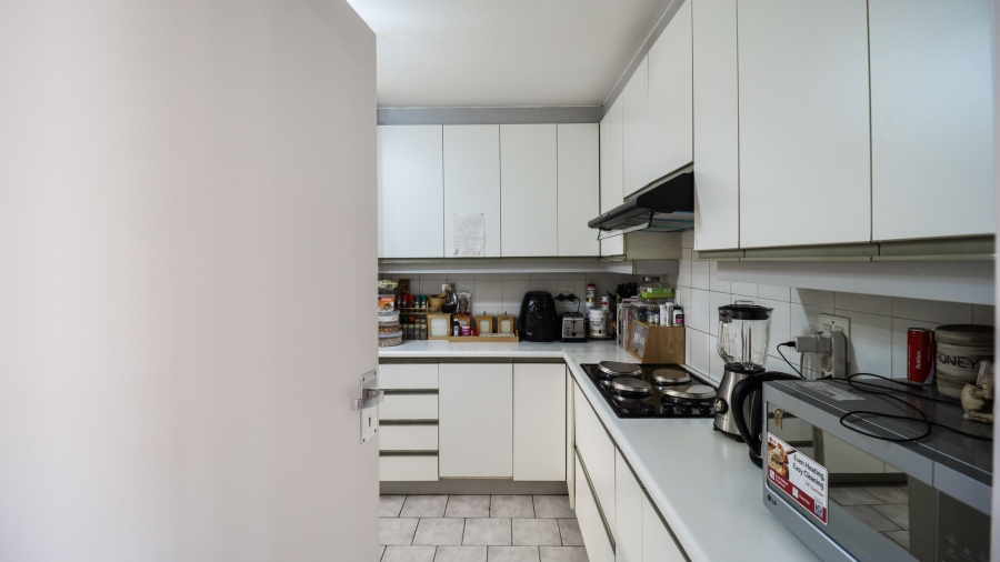 4 Bedroom Property for Sale in Corlett Gardens Gauteng