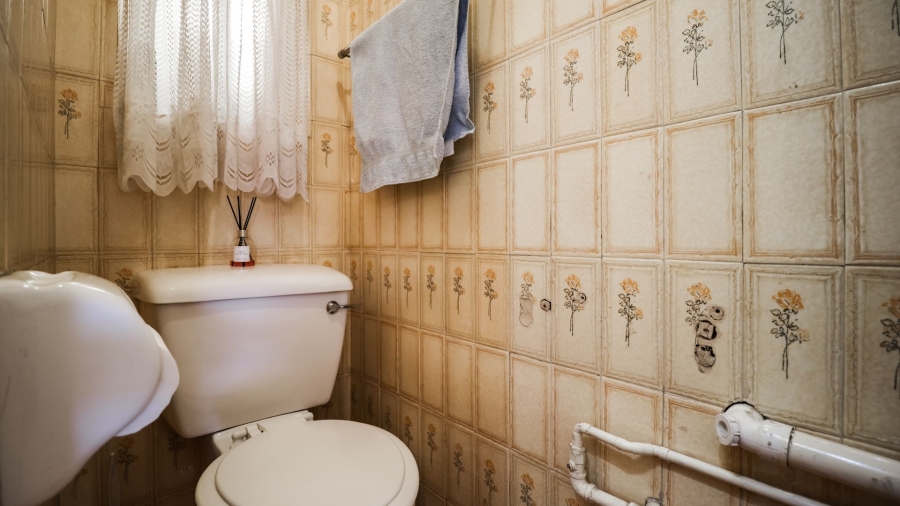 4 Bedroom Property for Sale in Corlett Gardens Gauteng