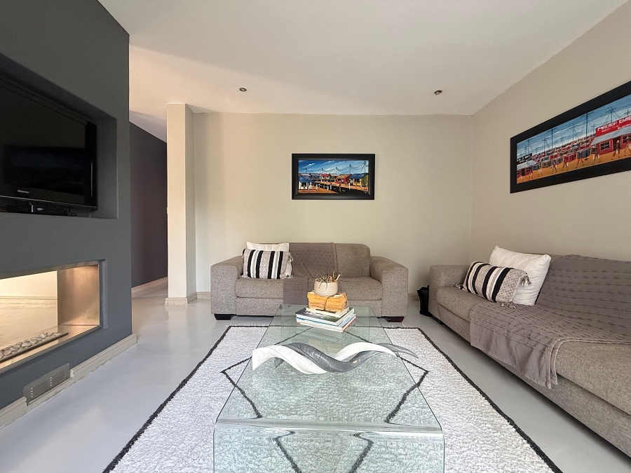 4 Bedroom Property for Sale in Amberfield Gauteng